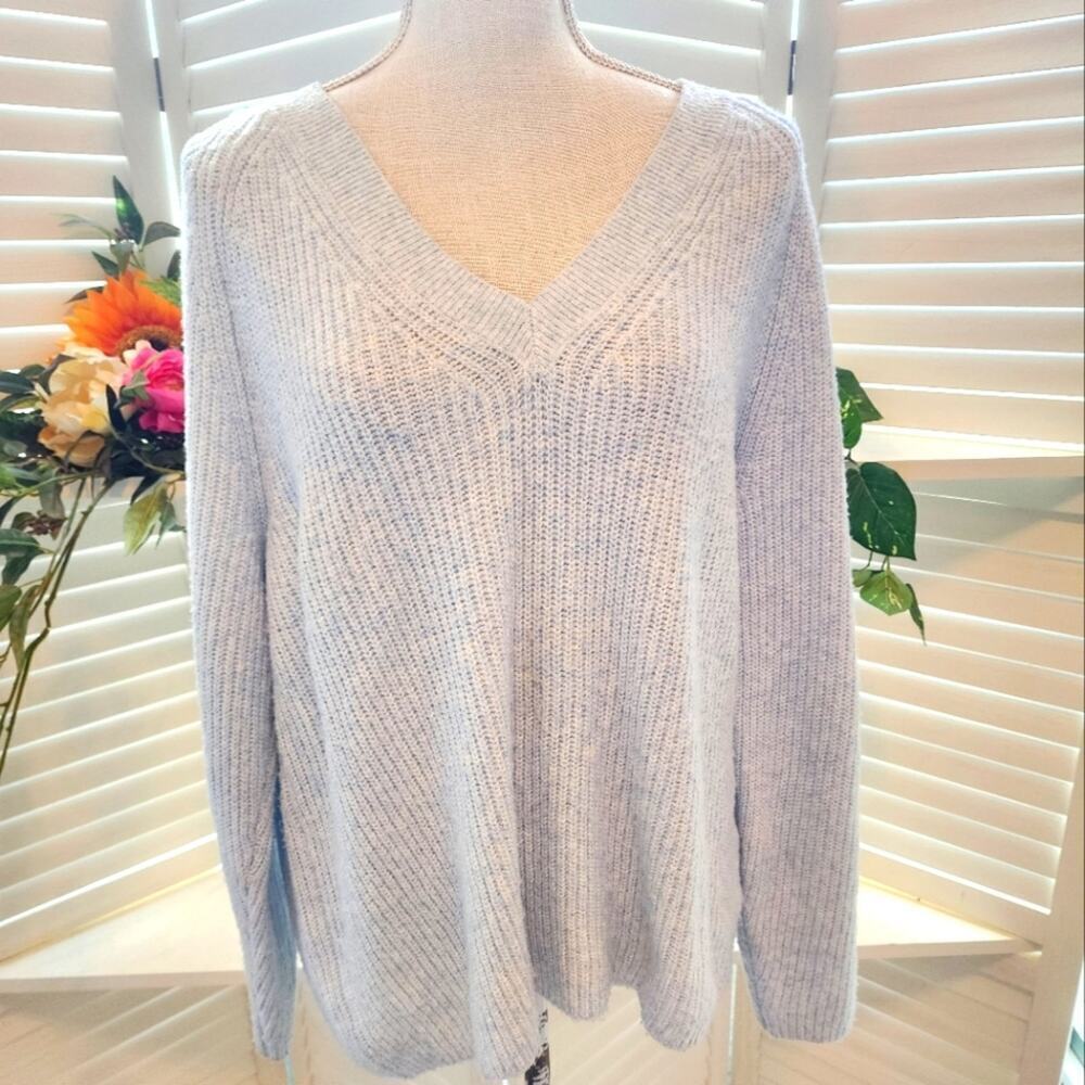 ELIZABETH AND JAMES LIGHT BLUE CABLEKNIT SWEATER SIZE XXL